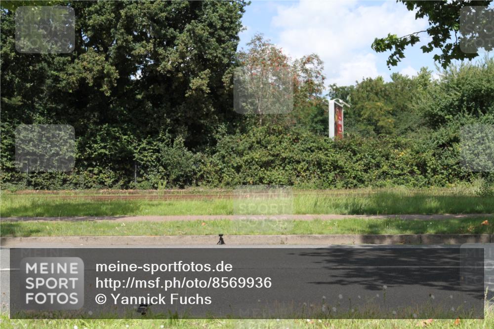 10.08.2025 - GEWOBA Citytriathlon Bremen Yannick Fuchs http://msf.ph/oto/8569936 10.08.2025 14:16:07 Radfahren 2, 23, 24, 38, 43, 46, 62, 65, 92, 129, 271 meine-sportfotos.de