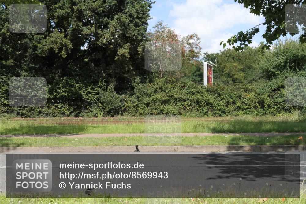 10.08.2025 - GEWOBA Citytriathlon Bremen Yannick Fuchs http://msf.ph/oto/8569943 10.08.2025 14:16:10 Radfahren 2, 23, 24, 38, 43, 46, 48, 62, 65, 92, 129 meine-sportfotos.de