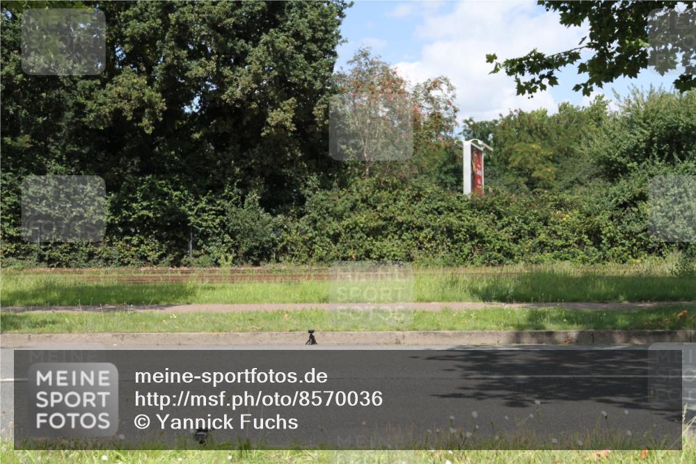 10.08.2025 - GEWOBA Citytriathlon Bremen Yannick Fuchs http://msf.ph/oto/8570036 10.08.2025 14:16:44 Radfahren 20, 41, 64, 152, 173 meine-sportfotos.de