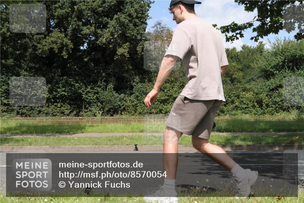 10.08.2025 - GEWOBA Citytriathlon Bremen Yannick Fuchs http://msf.ph/oto/8570054 10.08.2025 14:16:50 Radfahren 20, 32, 41, 78 meine-sportfotos.de