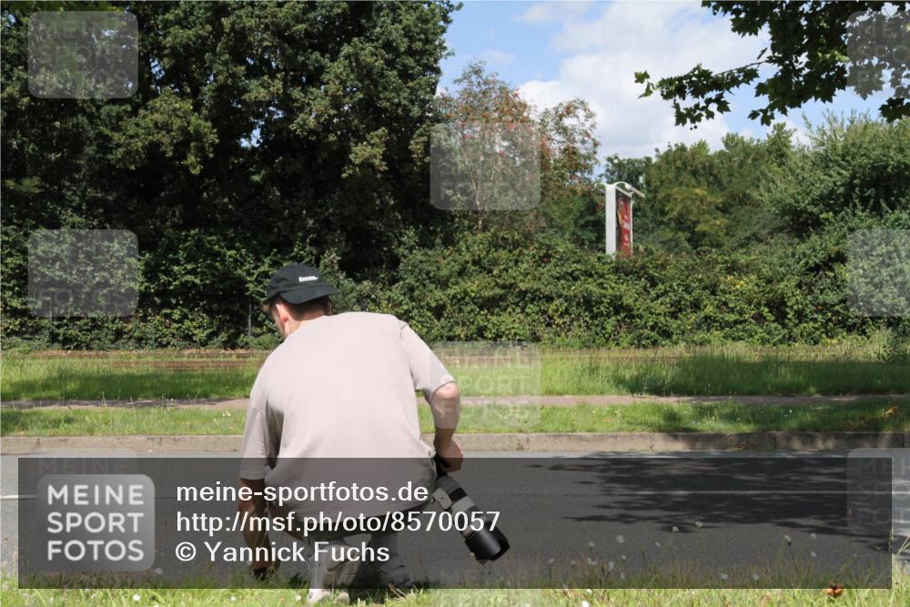 10.08.2025 - GEWOBA Citytriathlon Bremen Yannick Fuchs http://msf.ph/oto/8570057 10.08.2025 14:16:51 Radfahren 20, 32, 41, 78 meine-sportfotos.de