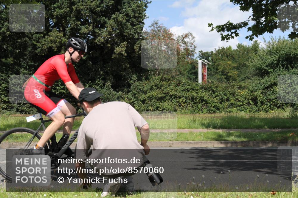 10.08.2025 - GEWOBA Citytriathlon Bremen Yannick Fuchs http://msf.ph/oto/8570060 10.08.2025 14:16:52 Radfahren 20, 32, 41, 78 meine-sportfotos.de