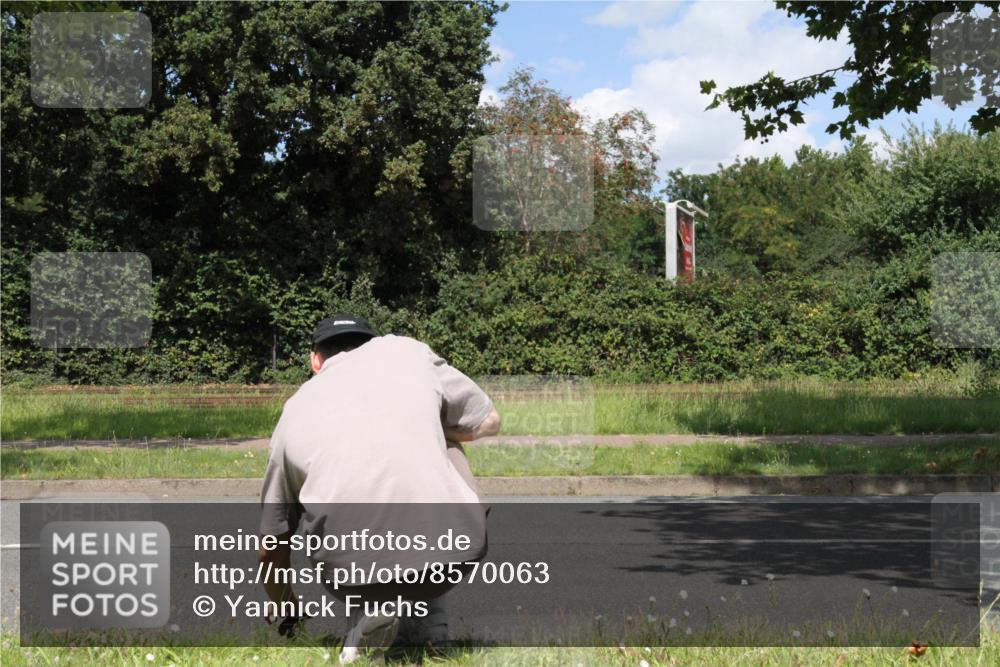 10.08.2025 - GEWOBA Citytriathlon Bremen Yannick Fuchs http://msf.ph/oto/8570063 10.08.2025 14:17:06 Radfahren 32, 58, 78, 164 meine-sportfotos.de