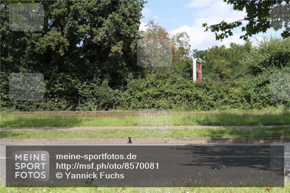 10.08.2025 - GEWOBA Citytriathlon Bremen Yannick Fuchs http://msf.ph/oto/8570081 10.08.2025 14:17:38 Radfahren 4, 127, 304 meine-sportfotos.de