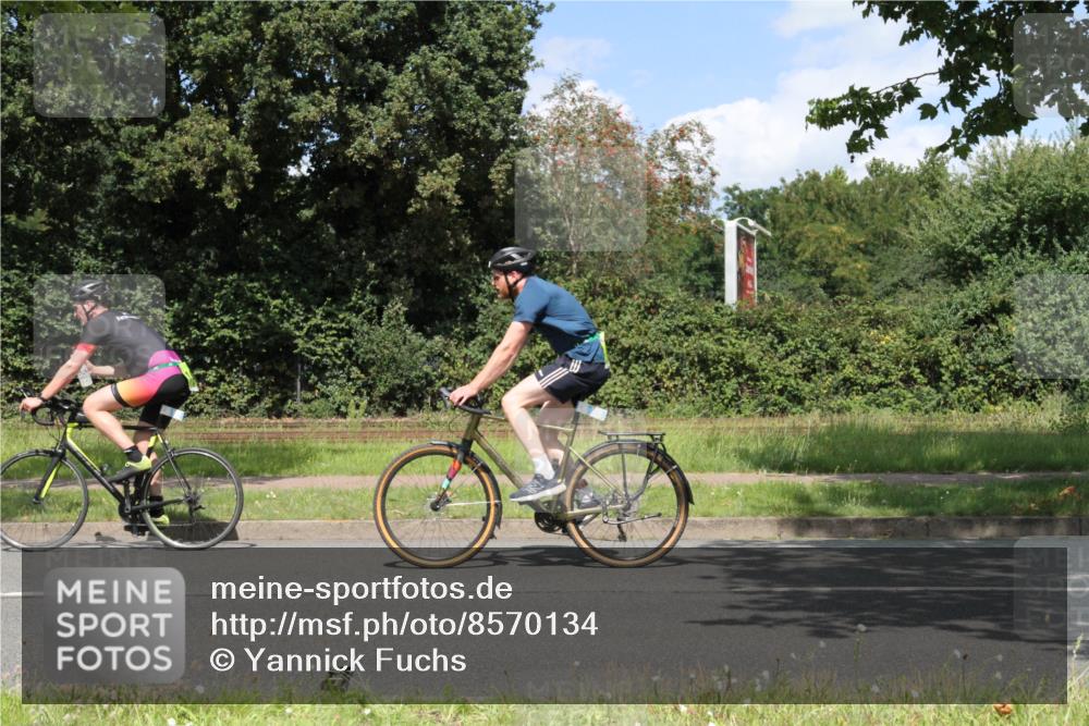 10.08.2025 - GEWOBA Citytriathlon Bremen Yannick Fuchs http://msf.ph/oto/8570134 10.08.2025 14:18:19 Radfahren 47, 75, 94, 100, 147, 214, 255, 295 meine-sportfotos.de