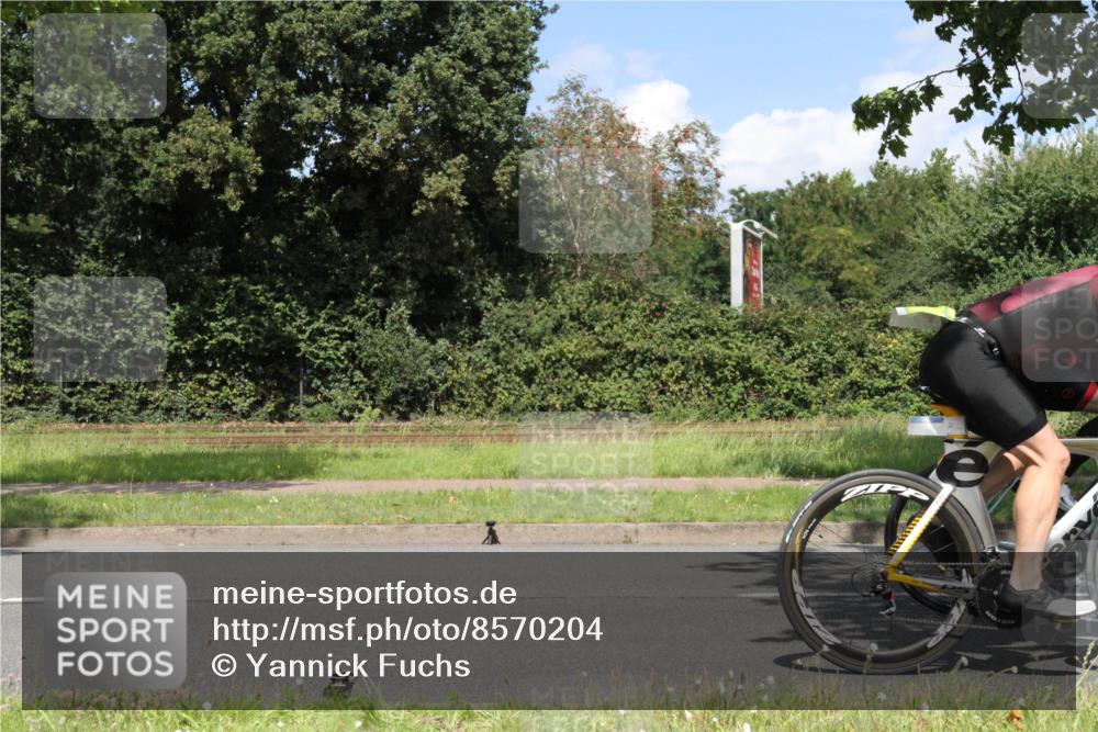 10.08.2025 - GEWOBA Citytriathlon Bremen Yannick Fuchs http://msf.ph/oto/8570204 10.08.2025 14:19:23 Radfahren 84, 124, 126, 162, 201, 227, 239, 254 meine-sportfotos.de