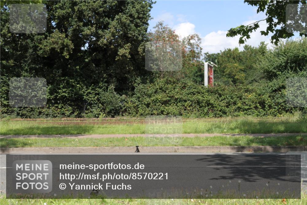 10.08.2025 - GEWOBA Citytriathlon Bremen Yannick Fuchs http://msf.ph/oto/8570221 10.08.2025 14:19:29 Radfahren 84, 124, 162, 227, 239, 254 meine-sportfotos.de