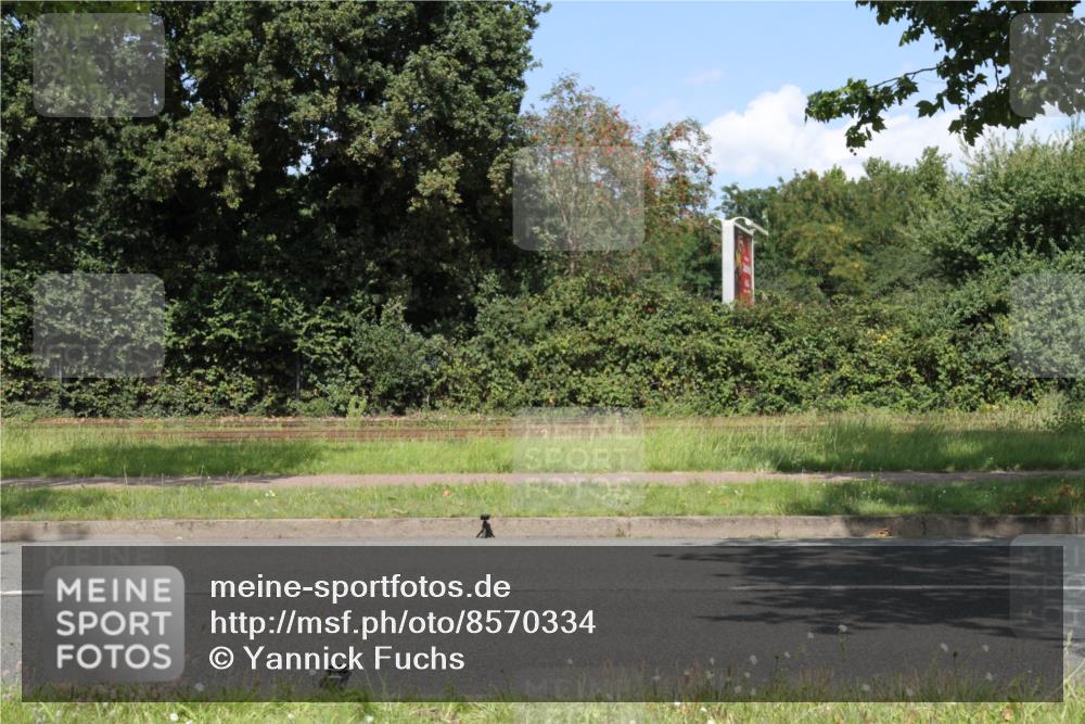 10.08.2025 - GEWOBA Citytriathlon Bremen Yannick Fuchs http://msf.ph/oto/8570334 10.08.2025 14:21:18 Radfahren 6 meine-sportfotos.de