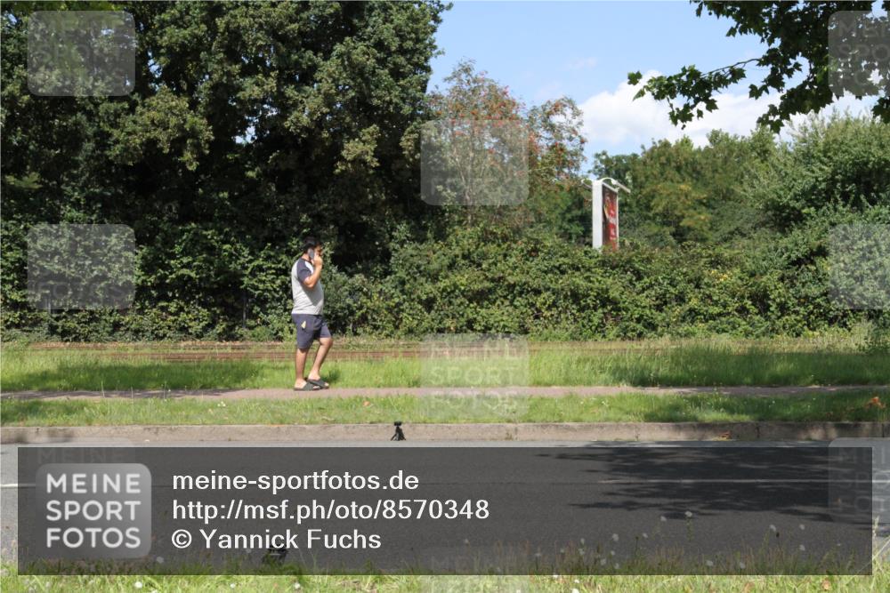 10.08.2025 - GEWOBA Citytriathlon Bremen Yannick Fuchs http://msf.ph/oto/8570348 10.08.2025 14:21:23 Radfahren 6, 177 meine-sportfotos.de
