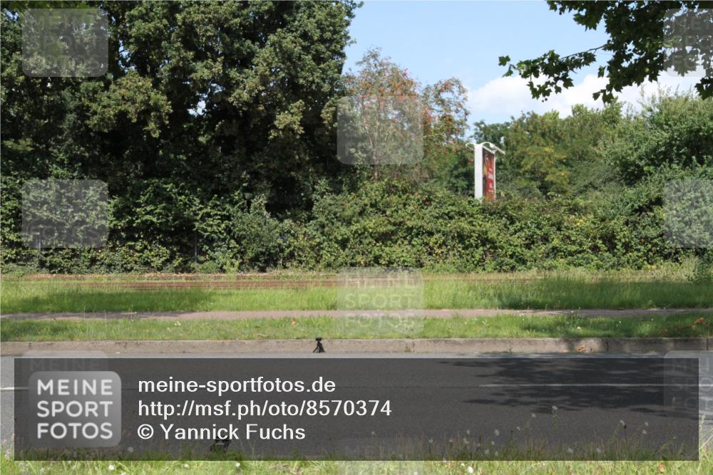 10.08.2025 - GEWOBA Citytriathlon Bremen Yannick Fuchs http://msf.ph/oto/8570374 10.08.2025 14:21:55 Radfahren 160, 211, 253, 283, 334 meine-sportfotos.de