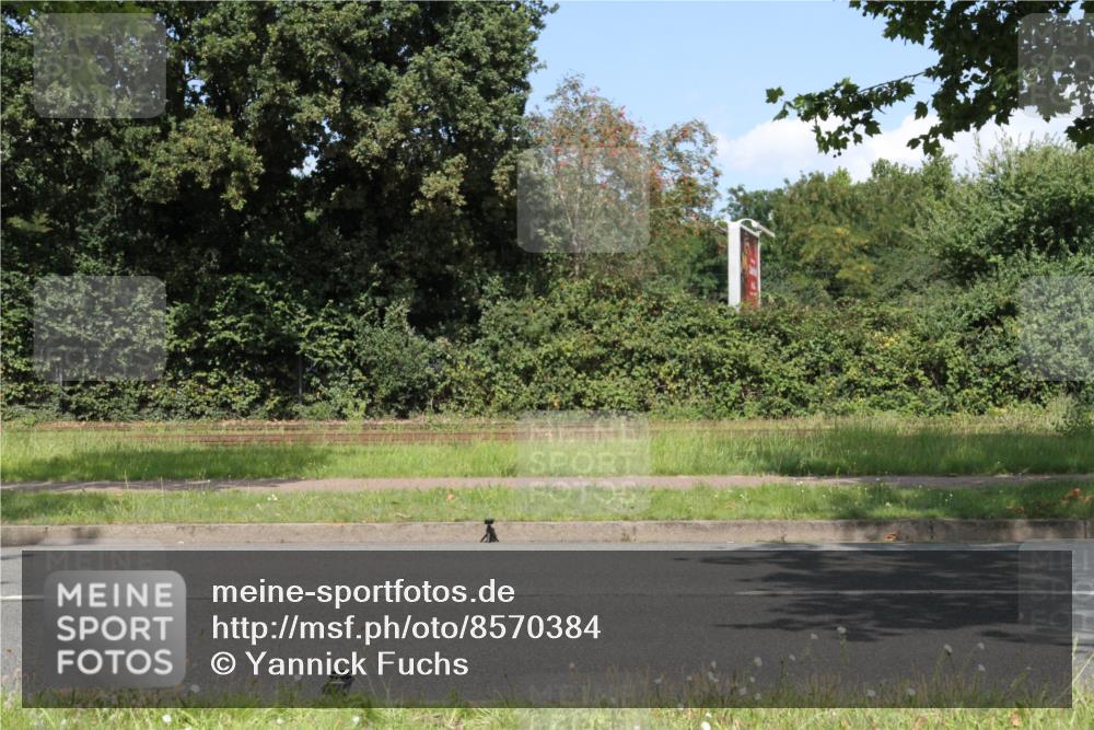 10.08.2025 - GEWOBA Citytriathlon Bremen Yannick Fuchs http://msf.ph/oto/8570384 10.08.2025 14:22:00 Radfahren 109, 160, 211, 224, 253, 258, 283 meine-sportfotos.de