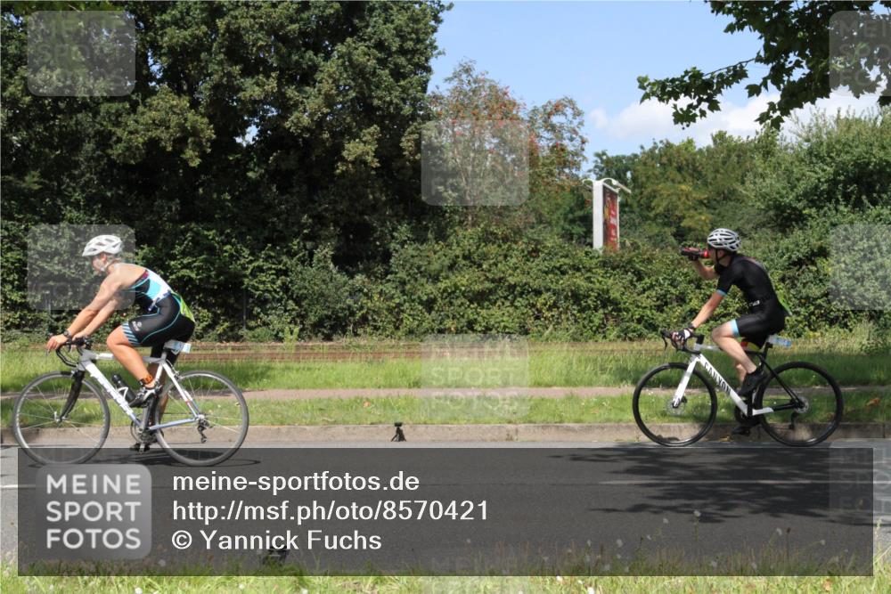 10.08.2025 - GEWOBA Citytriathlon Bremen Yannick Fuchs http://msf.ph/oto/8570421 10.08.2025 14:22:20 Radfahren 109, 186, 215, 217, 224, 258, 259, 262 meine-sportfotos.de