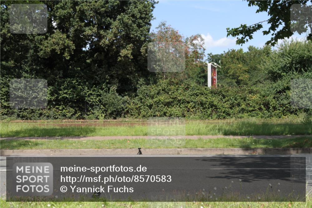 10.08.2025 - GEWOBA Citytriathlon Bremen Yannick Fuchs http://msf.ph/oto/8570583 10.08.2025 14:25:03 Radfahren 22, 166, 202, 235, 269, 346, 432 meine-sportfotos.de