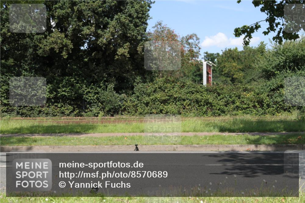 10.08.2025 - GEWOBA Citytriathlon Bremen Yannick Fuchs http://msf.ph/oto/8570689 10.08.2025 14:26:14 Radfahren 220, 231, 273, 278, 325, 331, 360 meine-sportfotos.de
