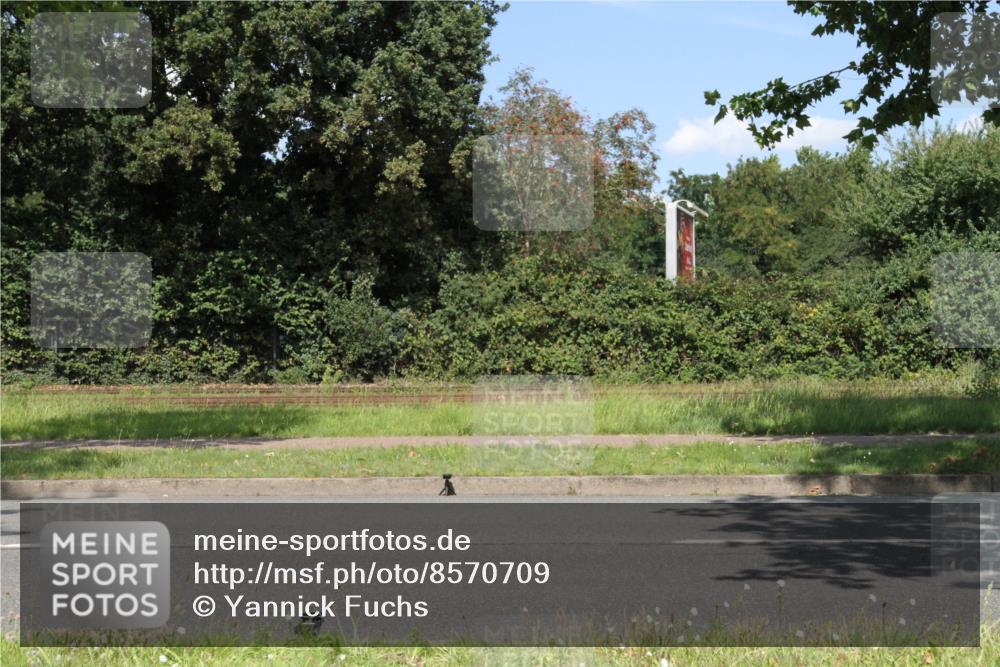10.08.2025 - GEWOBA Citytriathlon Bremen Yannick Fuchs http://msf.ph/oto/8570709 10.08.2025 14:26:21 Radfahren 231, 278, 360, 404, 453 meine-sportfotos.de