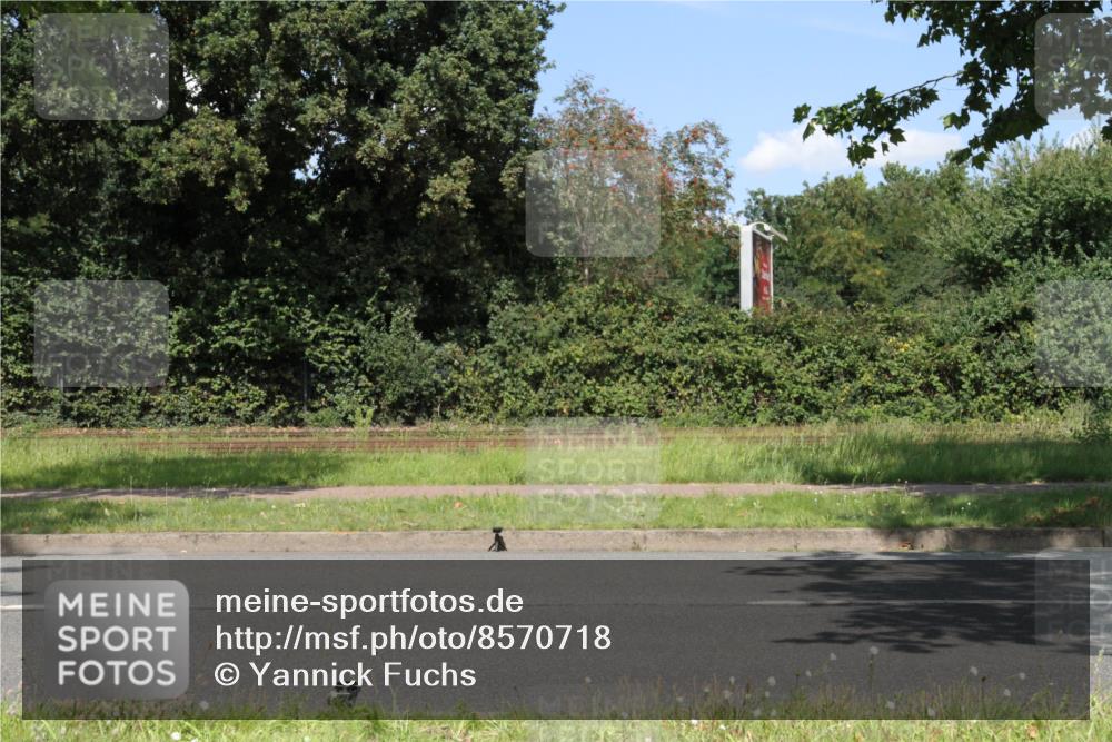 10.08.2025 - GEWOBA Citytriathlon Bremen Yannick Fuchs http://msf.ph/oto/8570718 10.08.2025 14:26:24 Radfahren 278, 360, 404, 453, 532 meine-sportfotos.de