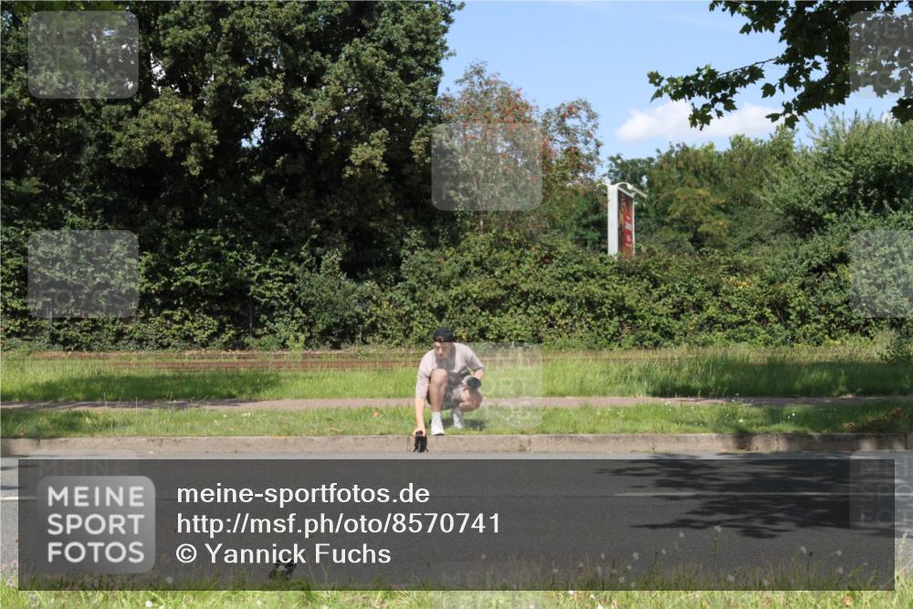 10.08.2025 - GEWOBA Citytriathlon Bremen Yannick Fuchs http://msf.ph/oto/8570741 10.08.2025 14:26:32 Radfahren 358, 360, 404, 453, 532 meine-sportfotos.de