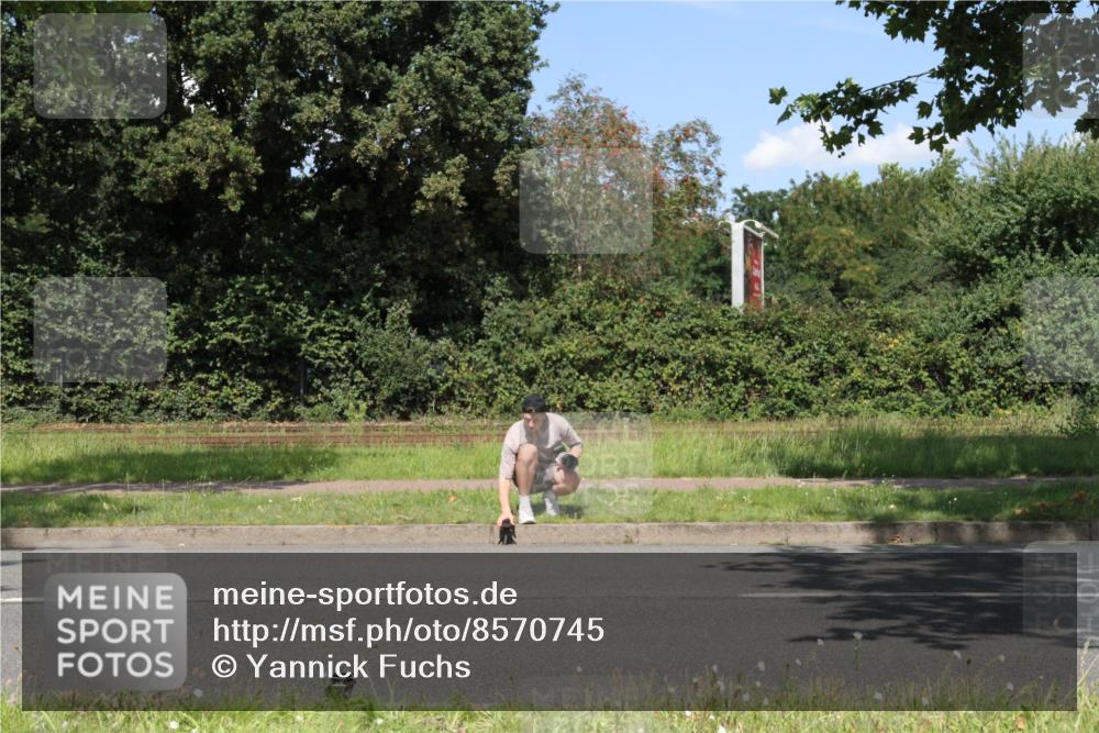 10.08.2025 - GEWOBA Citytriathlon Bremen Yannick Fuchs http://msf.ph/oto/8570745 10.08.2025 14:26:34 Radfahren 358, 360, 404, 408, 445, 453, 532 meine-sportfotos.de