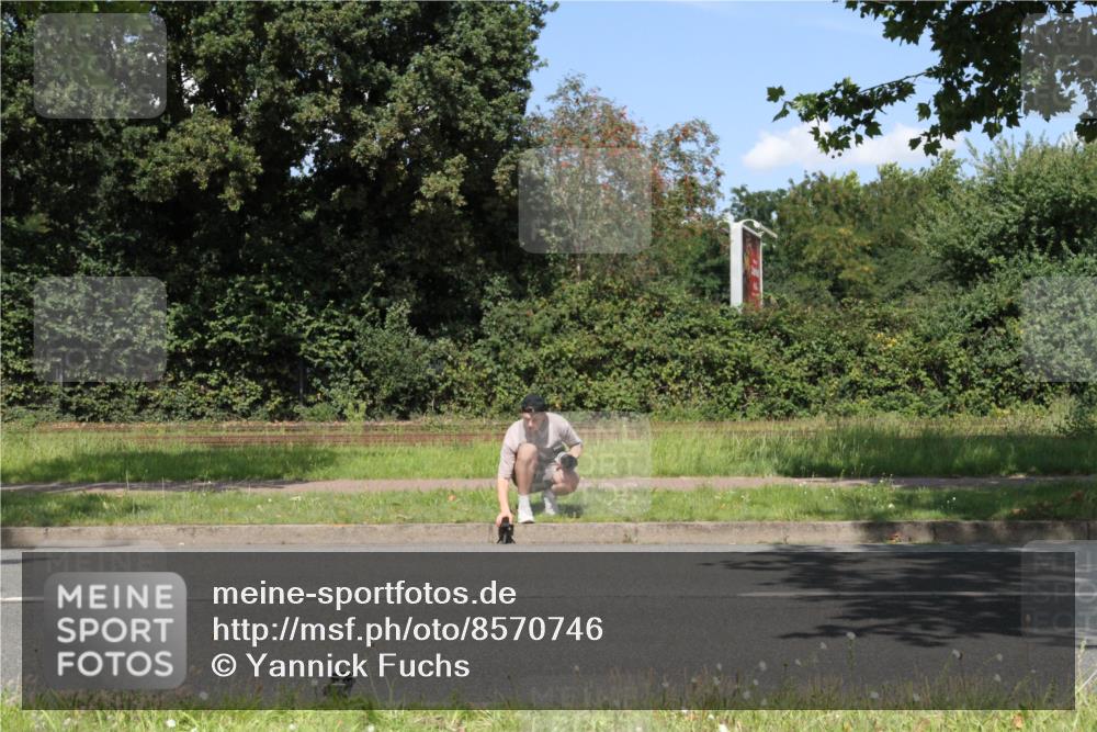 10.08.2025 - GEWOBA Citytriathlon Bremen Yannick Fuchs http://msf.ph/oto/8570746 10.08.2025 14:26:34 Radfahren 358, 360, 404, 408, 445, 453, 532 meine-sportfotos.de