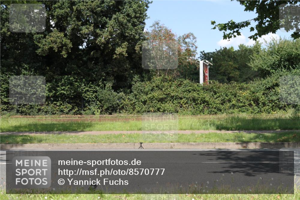 10.08.2025 - GEWOBA Citytriathlon Bremen Yannick Fuchs http://msf.ph/oto/8570777 10.08.2025 14:27:26 Radfahren 120, 156, 286, 320, 441 meine-sportfotos.de