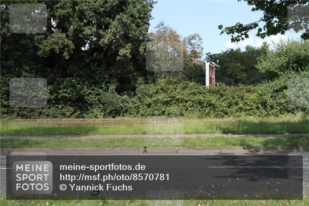 10.08.2025 - GEWOBA Citytriathlon Bremen Yannick Fuchs http://msf.ph/oto/8570781 10.08.2025 14:27:27 Radfahren 120, 156, 286, 320, 441 meine-sportfotos.de