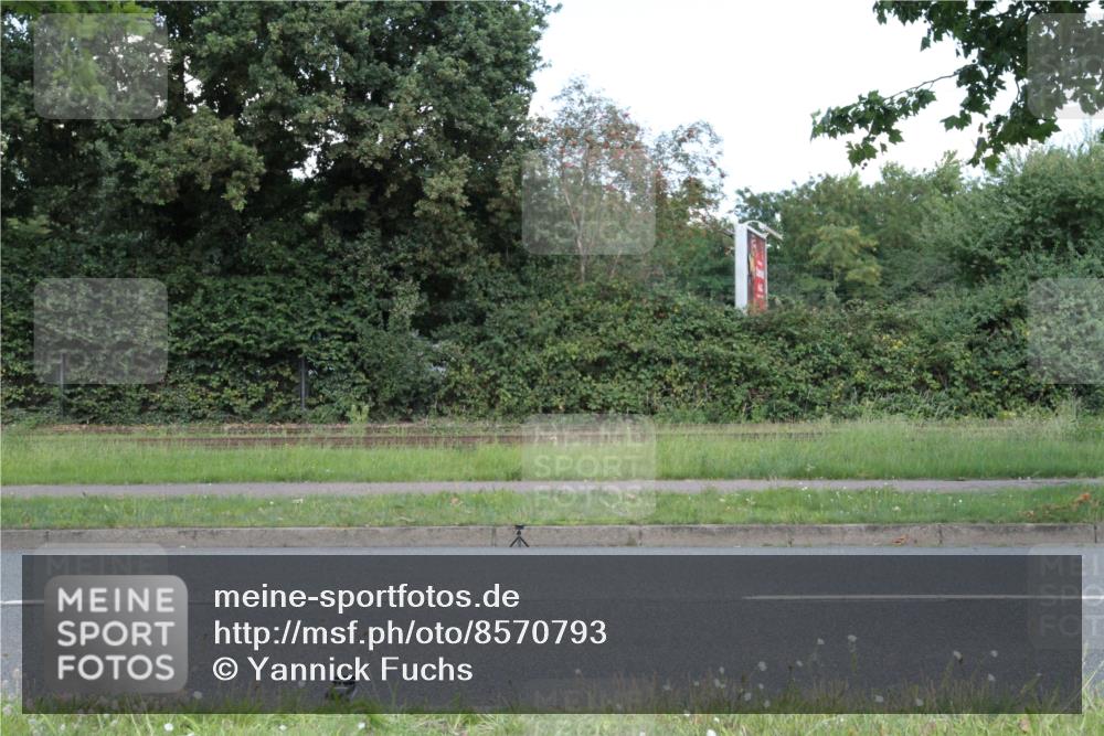 10.08.2025 - GEWOBA Citytriathlon Bremen Yannick Fuchs http://msf.ph/oto/8570793 10.08.2025 14:27:31 Radfahren 120, 156, 286, 320, 363, 441 meine-sportfotos.de
