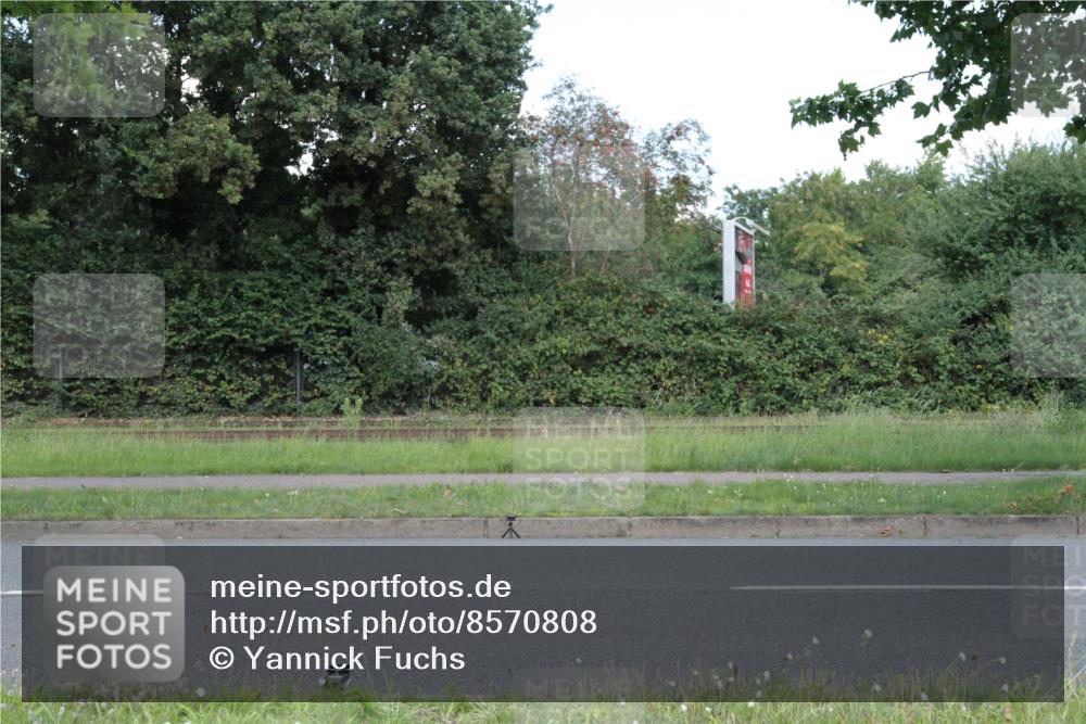 10.08.2025 - GEWOBA Citytriathlon Bremen Yannick Fuchs http://msf.ph/oto/8570808 10.08.2025 14:27:38 Radfahren 120, 156, 194, 320, 322, 363 meine-sportfotos.de