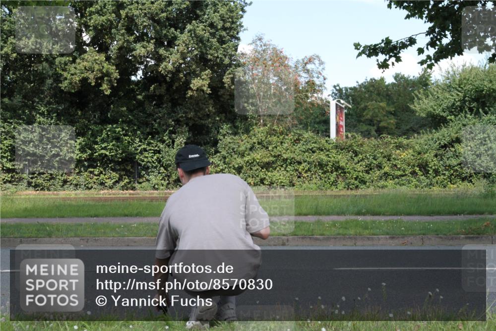 10.08.2025 - GEWOBA Citytriathlon Bremen Yannick Fuchs http://msf.ph/oto/8570830 10.08.2025 14:27:49 Radfahren 156, 159, 194, 293, 322, 363 meine-sportfotos.de