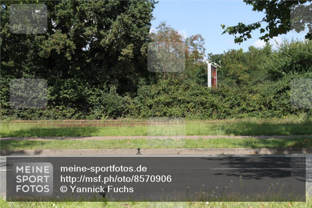 10.08.2025 - GEWOBA Citytriathlon Bremen Yannick Fuchs http://msf.ph/oto/8570906 10.08.2025 14:28:56 Radfahren 168, 171, 172, 193, 321, 350, 403 meine-sportfotos.de
