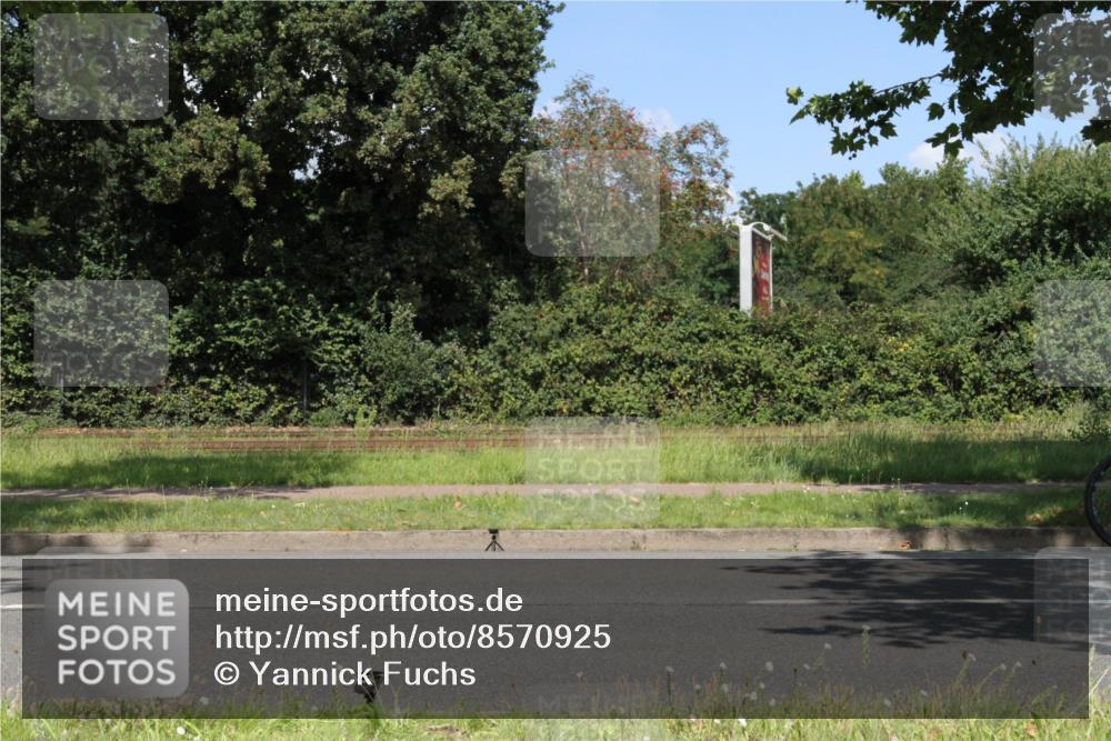 10.08.2025 - GEWOBA Citytriathlon Bremen Yannick Fuchs http://msf.ph/oto/8570925 10.08.2025 14:29:03 Radfahren 168, 172, 188, 193, 321, 403, 447 meine-sportfotos.de