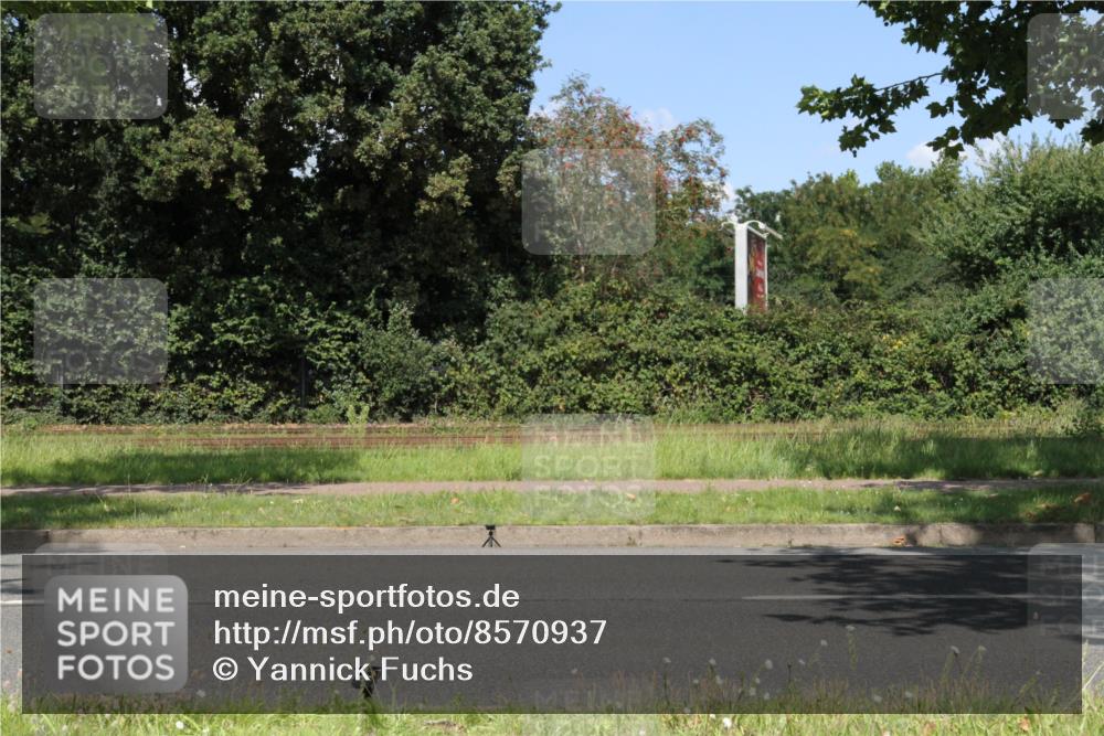 10.08.2025 - GEWOBA Citytriathlon Bremen Yannick Fuchs http://msf.ph/oto/8570937 10.08.2025 14:29:07 Radfahren 168, 172, 188, 321, 389, 403, 447 meine-sportfotos.de