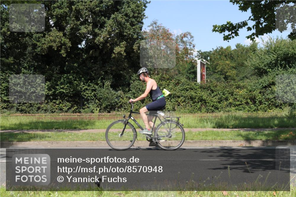 10.08.2025 - GEWOBA Citytriathlon Bremen Yannick Fuchs http://msf.ph/oto/8570948 10.08.2025 14:29:11 Radfahren 168, 172, 188, 321, 389, 447 meine-sportfotos.de