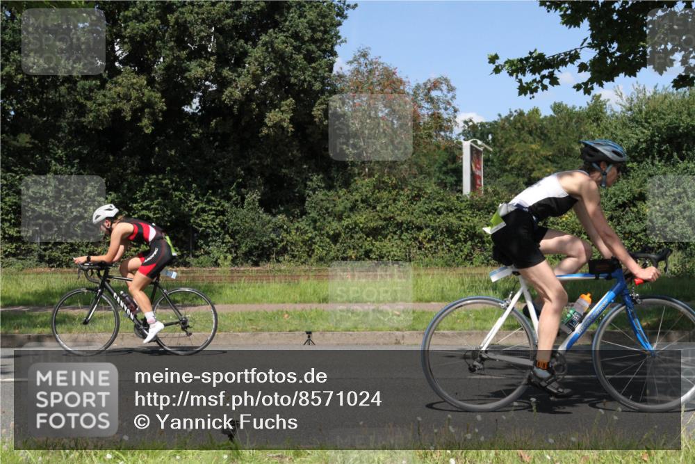 10.08.2025 - GEWOBA Citytriathlon Bremen Yannick Fuchs http://msf.ph/oto/8571024 10.08.2025 14:29:38 Radfahren 117, 179, 206, 212, 226, 351, 365, 373, 405, 466, 468, 487, 517 meine-sportfotos.de
