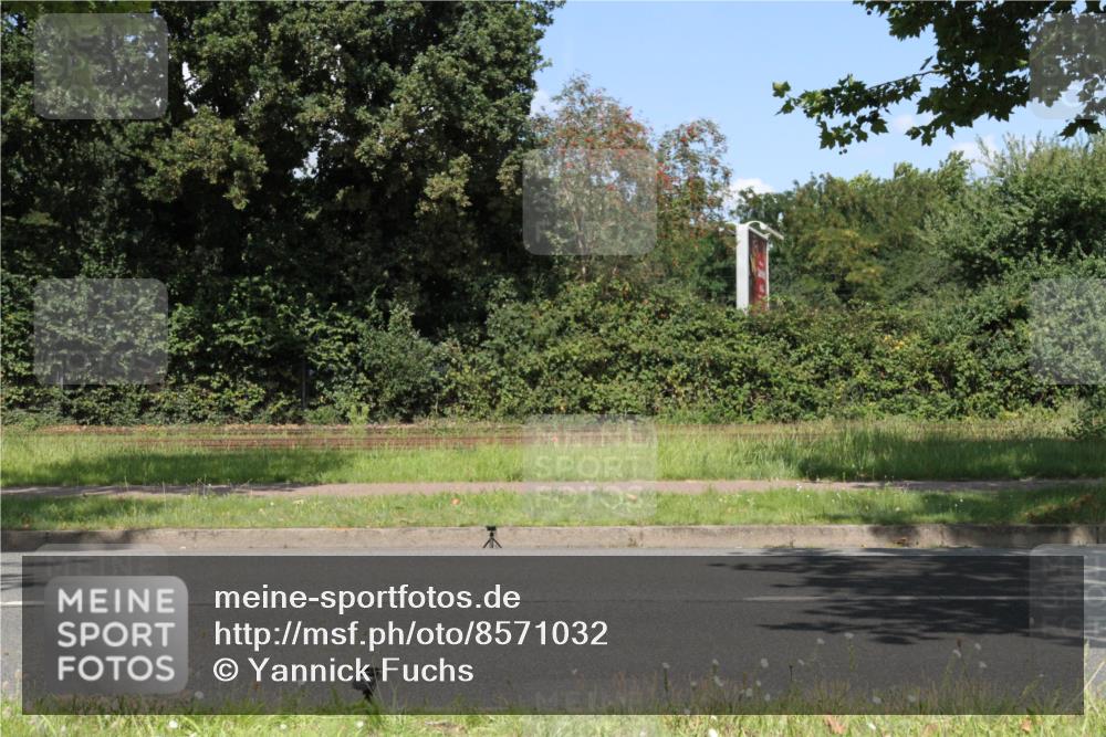 10.08.2025 - GEWOBA Citytriathlon Bremen Yannick Fuchs http://msf.ph/oto/8571032 10.08.2025 14:29:41 Radfahren 117, 179, 206, 212, 226, 275, 351, 373, 405, 466, 468, 487, 517 meine-sportfotos.de