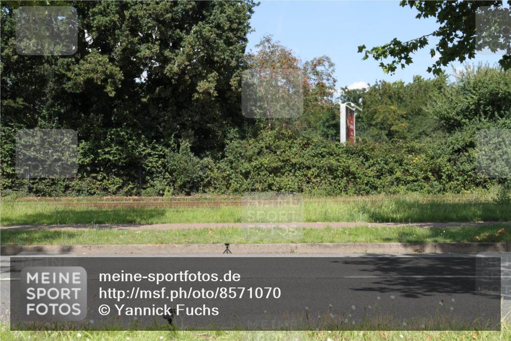 10.08.2025 - GEWOBA Citytriathlon Bremen Yannick Fuchs http://msf.ph/oto/8571070 10.08.2025 14:30:09 Radfahren 42, 66, 95, 112, 148, 149, 183, 315, 337, 374, 400, 402, 410, 429, 454 meine-sportfotos.de