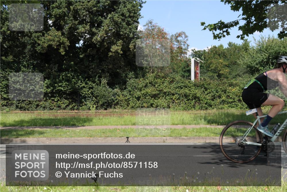 10.08.2025 - GEWOBA Citytriathlon Bremen Yannick Fuchs http://msf.ph/oto/8571158 10.08.2025 14:30:42 Radfahren 8, 12, 107, 178, 328, 341, 345, 347, 356, 381, 399, 409, 416, 461, 504 meine-sportfotos.de