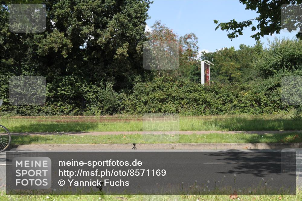 10.08.2025 - GEWOBA Citytriathlon Bremen Yannick Fuchs http://msf.ph/oto/8571169 10.08.2025 14:30:46 Radfahren 12, 107, 175, 178, 328, 341, 345, 356, 381, 399, 409, 416, 461, 504, 510 meine-sportfotos.de