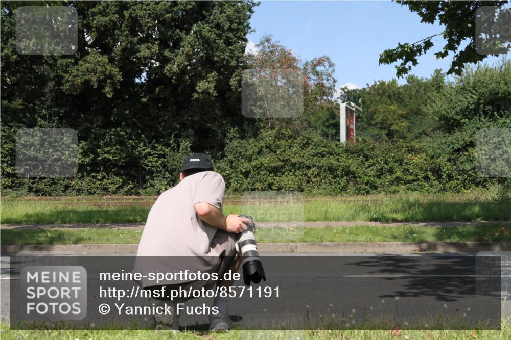 10.08.2025 - GEWOBA Citytriathlon Bremen Yannick Fuchs http://msf.ph/oto/8571191 10.08.2025 14:30:54 Radfahren 12, 175, 335, 341, 368, 385, 399, 409, 416, 504, 510 meine-sportfotos.de