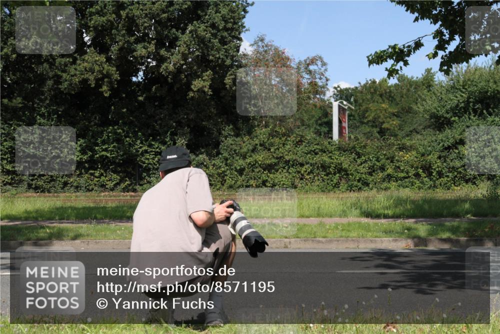 10.08.2025 - GEWOBA Citytriathlon Bremen Yannick Fuchs http://msf.ph/oto/8571195 10.08.2025 14:30:55 Radfahren 12, 175, 335, 368, 385, 399, 416, 504, 510 meine-sportfotos.de