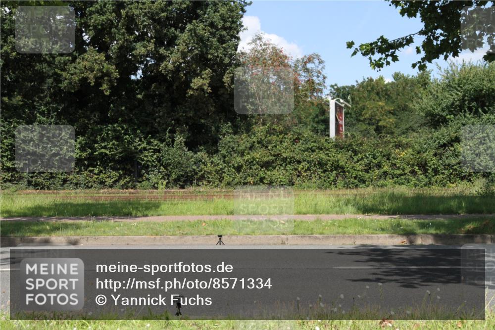 10.08.2025 - GEWOBA Citytriathlon Bremen Yannick Fuchs http://msf.ph/oto/8571334 10.08.2025 14:32:36 Radfahren 96, 105, 284, 299, 393, 420, 435 meine-sportfotos.de