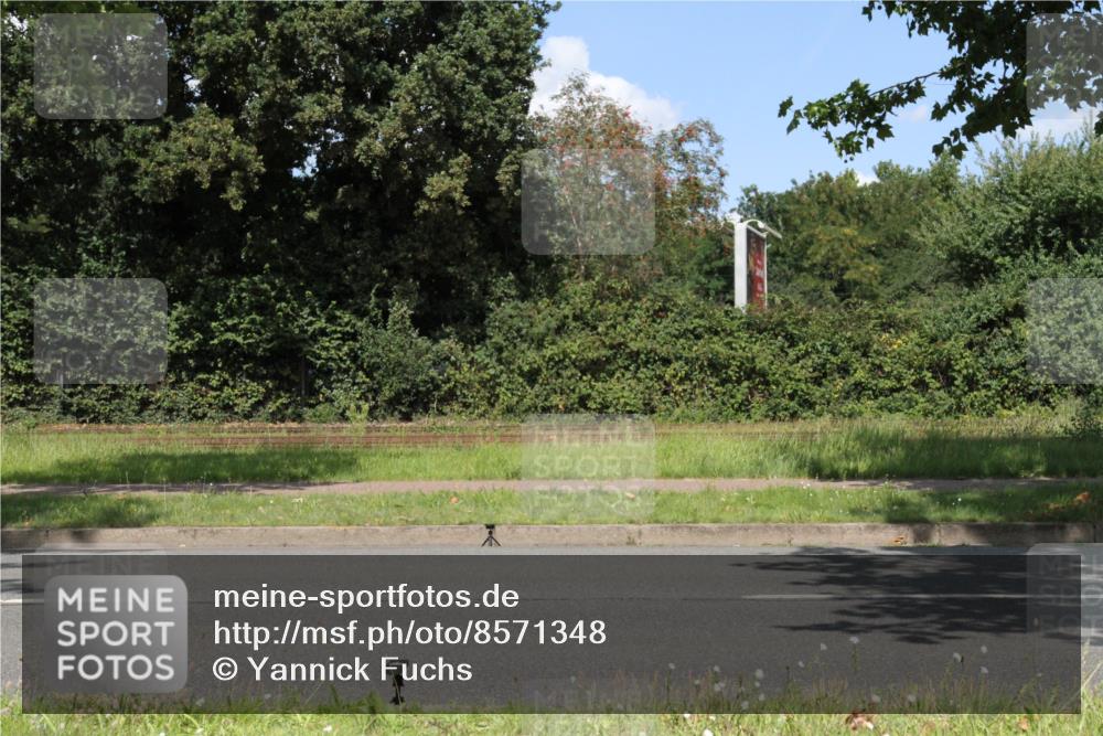 10.08.2025 - GEWOBA Citytriathlon Bremen Yannick Fuchs http://msf.ph/oto/8571348 10.08.2025 14:32:40 Radfahren 15, 82, 96, 118, 243, 284, 393, 420, 435 meine-sportfotos.de