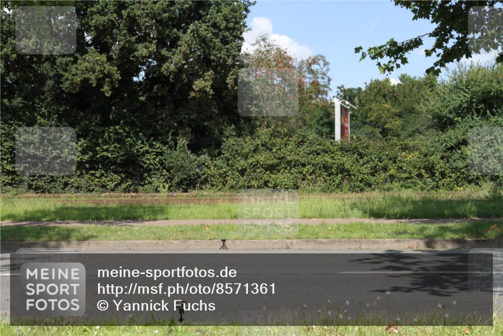 10.08.2025 - GEWOBA Citytriathlon Bremen Yannick Fuchs http://msf.ph/oto/8571361 10.08.2025 14:32:45 Radfahren 15, 82, 96, 118, 122, 243, 387, 420, 435 meine-sportfotos.de