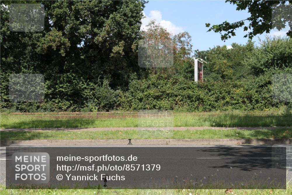 10.08.2025 - GEWOBA Citytriathlon Bremen Yannick Fuchs http://msf.ph/oto/8571379 10.08.2025 14:32:53 Radfahren 14, 15, 82, 96, 118, 122, 243, 357, 387, 420, 435, 501 meine-sportfotos.de