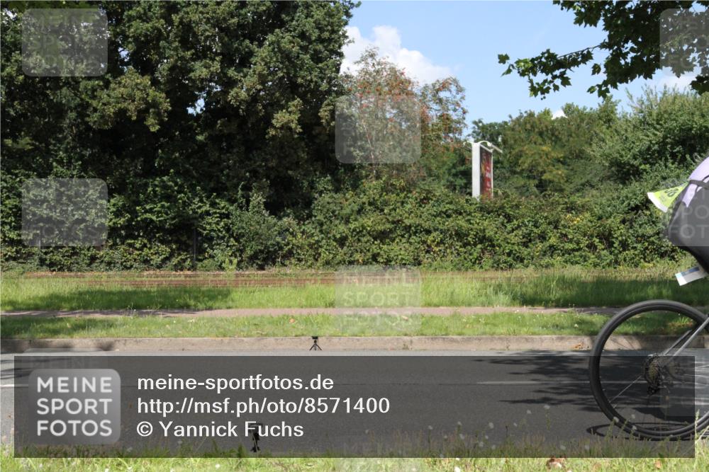 10.08.2025 - GEWOBA Citytriathlon Bremen Yannick Fuchs http://msf.ph/oto/8571400 10.08.2025 14:33:00 Radfahren 14, 15, 37, 82, 93, 96, 118, 122, 243, 357, 387, 473, 501 meine-sportfotos.de