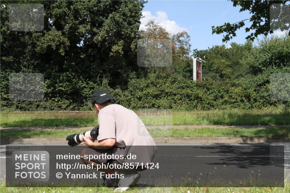 10.08.2025 - GEWOBA Citytriathlon Bremen Yannick Fuchs http://msf.ph/oto/8571424 10.08.2025 14:33:08 Radfahren 14, 37, 93, 122, 207, 357, 387, 473, 501 meine-sportfotos.de