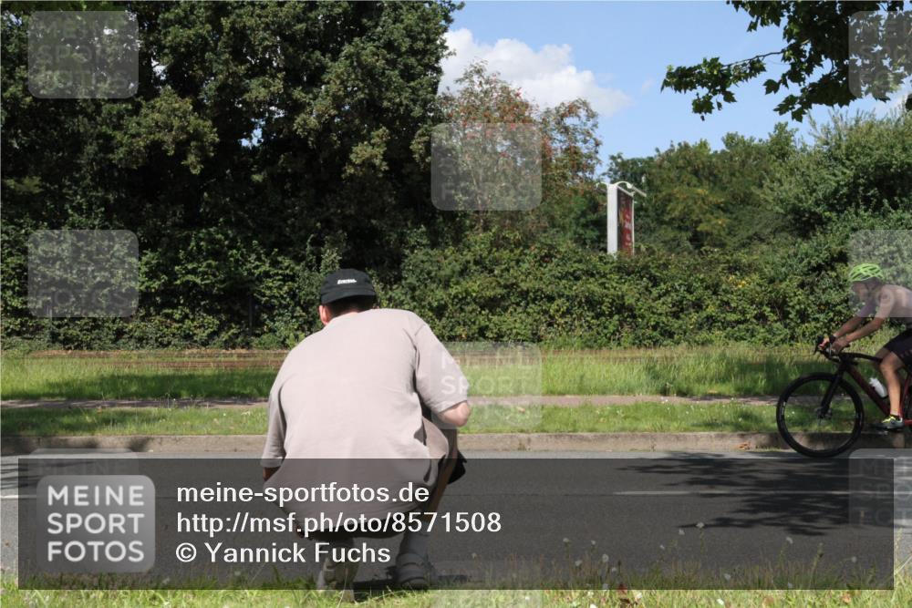 10.08.2025 - GEWOBA Citytriathlon Bremen Yannick Fuchs http://msf.ph/oto/8571508 10.08.2025 14:33:44 Radfahren 2, 25, 48, 65, 440, 514, 522 meine-sportfotos.de
