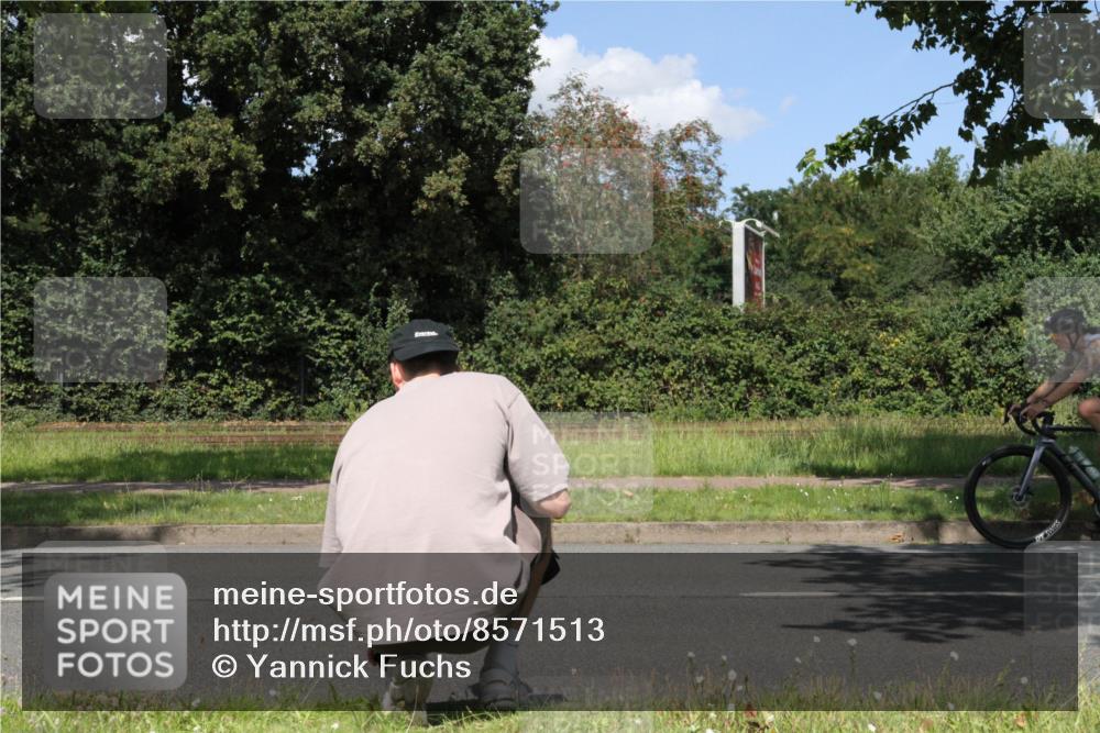 10.08.2025 - GEWOBA Citytriathlon Bremen Yannick Fuchs http://msf.ph/oto/8571513 10.08.2025 14:33:49 Radfahren 25, 48, 55, 65, 92, 514, 522 meine-sportfotos.de