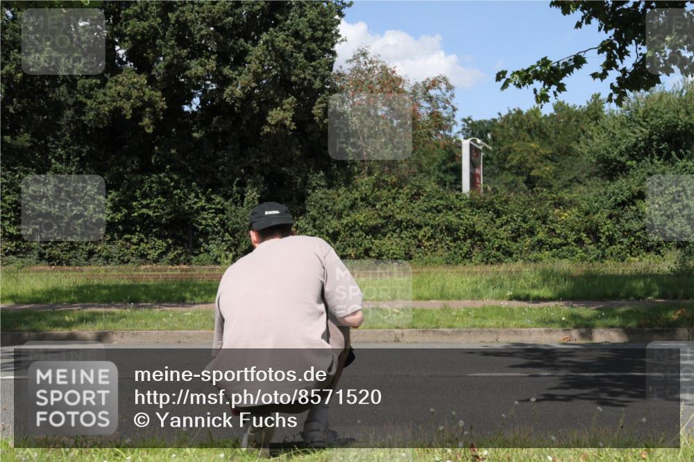 10.08.2025 - GEWOBA Citytriathlon Bremen Yannick Fuchs http://msf.ph/oto/8571520 10.08.2025 14:33:51 Radfahren 25, 48, 55, 65, 92, 151, 388, 507, 514, 522 meine-sportfotos.de