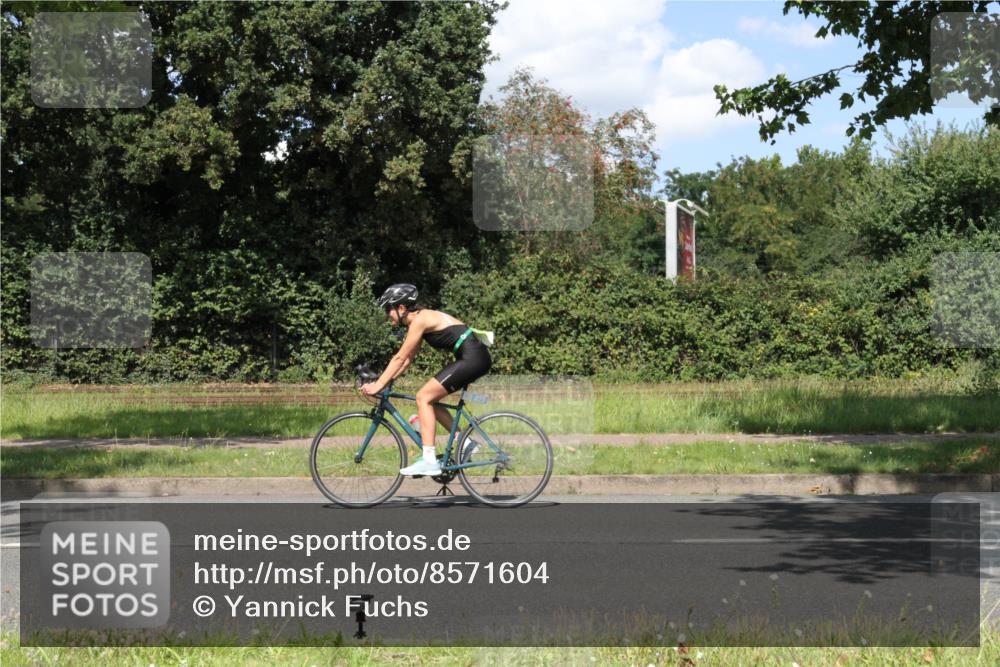10.08.2025 - GEWOBA Citytriathlon Bremen Yannick Fuchs http://msf.ph/oto/8571604 10.08.2025 14:35:38 Radfahren 64, 108, 173, 233, 319, 339, 395, 421 meine-sportfotos.de