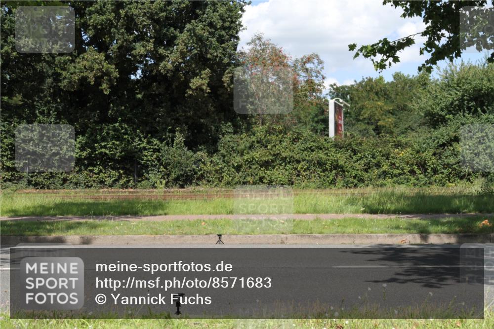 10.08.2025 - GEWOBA Citytriathlon Bremen Yannick Fuchs http://msf.ph/oto/8571683 10.08.2025 14:37:25 Radfahren 58, 78, 121, 197, 201, 254, 287, 290, 512 meine-sportfotos.de